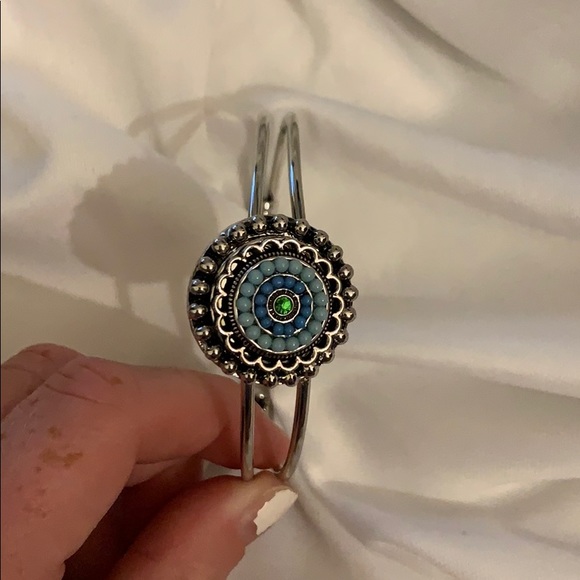 Blue Bracelet - Picture 1 of 3